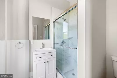2311 Green Street #2F, Philadelphia, PA 19130 - Photo 10
