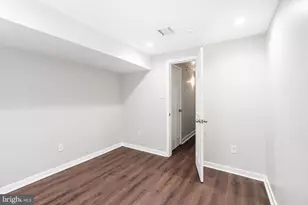 2122 Sears St, Philadelphia, PA 19146 - Photo 14
