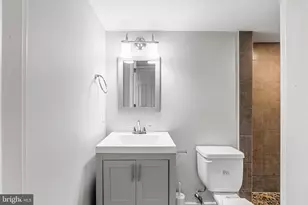 2122 Sears St, Philadelphia, PA 19146 - Photo 12