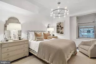 219 S 18th St, Philadelphia, PA 19103 - Photo 18