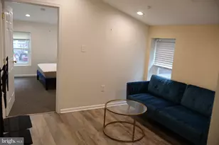 33 S 19th St, Philadelphia, PA 19103 - Photo 1