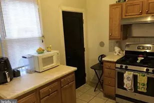 2070 E Somerset St, Philadelphia, PA 19134 - Photo 8