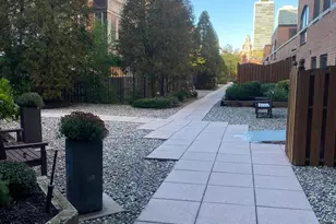 200 Lombard St, Philadelphia, PA 19147 - Photo 32