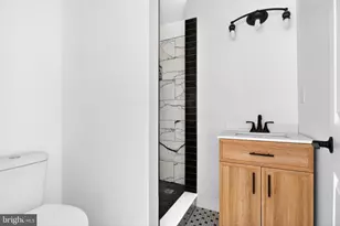 2804 W Girard Ave, Philadelphia, PA 19130 - Photo 46