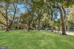 250 S 13th St, Philadelphia, PA 19107 - Photo 12