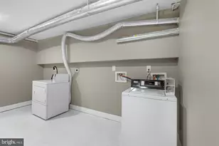 624 N 35th St, Philadelphia, PA 19104 - Photo 10