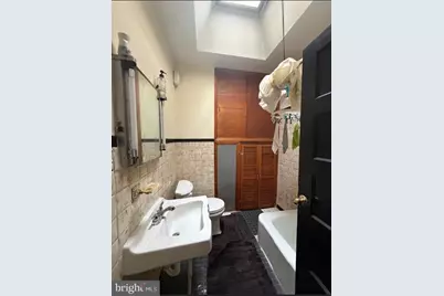 2053 Carver Street, Philadelphia, PA 19124 - Photo 16