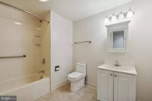 1100 Vine St, Philadelphia, PA 19107 - Photo 8