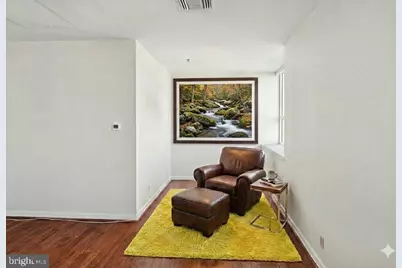 1100 Vine Street #402, Philadelphia, PA 19107 - Photo 18