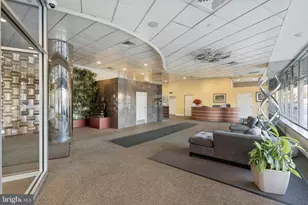 1100 Vine St, Philadelphia, PA 19107 - Photo 20