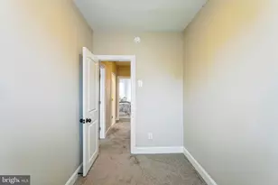 1915 W Airdrie St, Philadelphia, PA 19140 - Photo 22