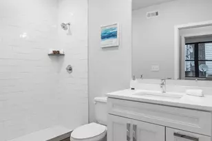 5102 Rochelle Ave, Philadelphia, PA 19128 - Photo 6