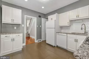 272 Kalos St, Philadelphia, PA 19128 - Photo 8