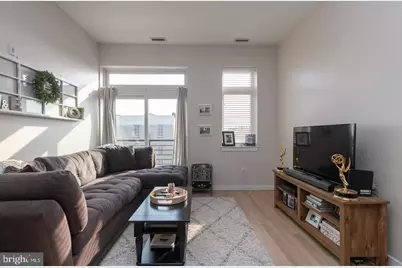 18 W Girard Avenue #402, Philadelphia, PA 19123 - Photo 8