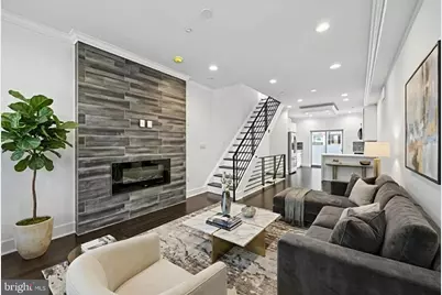 1327 S Hollywood Street, Philadelphia, PA 19146 - Photo 2