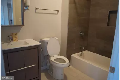 938 New Market Street #402, Philadelphia, PA 19123 - Photo 10