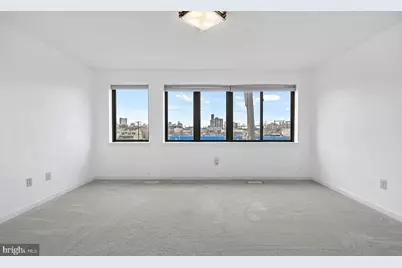 928 Wallace Street, Philadelphia, PA 19123 - Photo 14