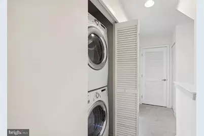 928 Wallace Street, Philadelphia, PA 19123 - Photo 6