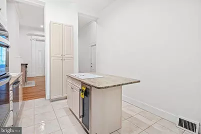 306 S 10th Street #A, Philadelphia, PA 19107 - Photo 16