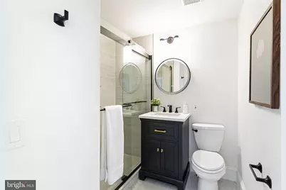306 S 10th Street #B, Philadelphia, PA 19107 - Photo 12