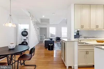 306 S 10th Street #D, Philadelphia, PA 19107 - Photo 6