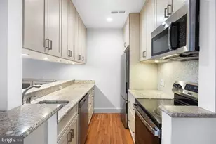 306 S 10th St, Philadelphia, PA 19107 - Photo 10