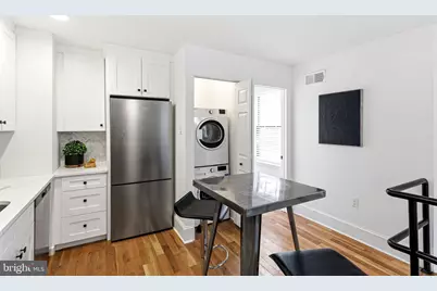 306 S 10th Street #C, Philadelphia, PA 19107 - Photo 6