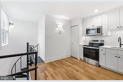 306 S 10th Street #C, Philadelphia, PA 19107 - Photo 6