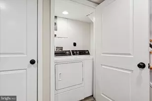 362 Tree St, Philadelphia, PA 19148 - Photo 26