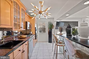 2737 E Country Club Rd, Philadelphia, PA 19131 - Photo 14