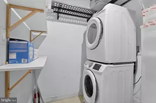 1935 W George St, Philadelphia, PA 19130 - Photo 16