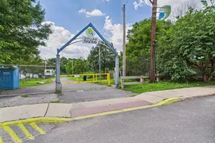 1326 S Grove St, Philadelphia, PA 19146 - Photo 12