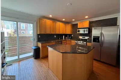 1352 E Susquehanna Avenue, Philadelphia, PA 19125 - Photo 6