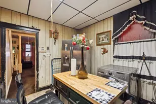 2423 N Myrtlewood St, Philadelphia, PA 19132 - Photo 8