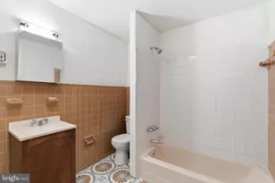 1417 Lombard St, Philadelphia, PA 19146 - Photo 10