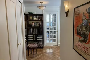 2020 Walnut St, Philadelphia, PA 19103 - Photo 12