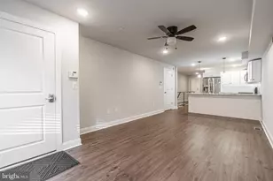 2202 Christian St, Philadelphia, PA 19146 - Photo 4