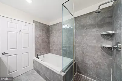 22 S Front Street #502, Philadelphia, PA 19106 - Photo 12