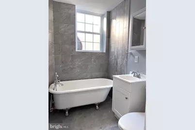 1942 S Galloway Street, Philadelphia, PA 19148 - Photo 28