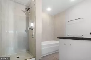 2101 Market St, Philadelphia, PA 19103 - Photo 18