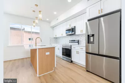 737 N 42nd Street, Philadelphia, PA 19104 - Photo 2