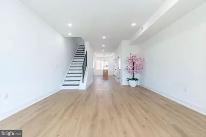 737 N 42nd Street, Philadelphia, PA 19104 - Photo 10