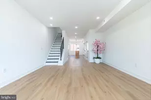 737 N 42nd St, Philadelphia, PA 19104 - Photo 10