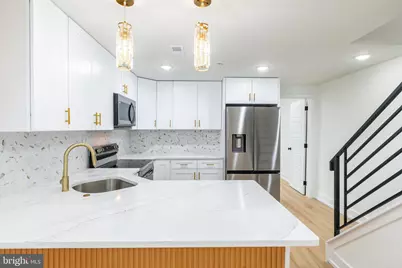 737 N 42nd Street, Philadelphia, PA 19104 - Photo 32