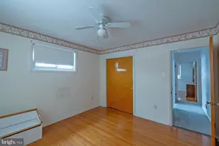 915 Borbeck Ave, Philadelphia, PA 19111 - Photo 24