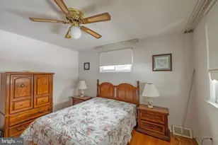 915 Borbeck Ave, Philadelphia, PA 19111 - Photo 20