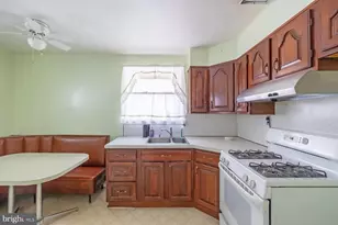 915 Borbeck Ave, Philadelphia, PA 19111 - Photo 18