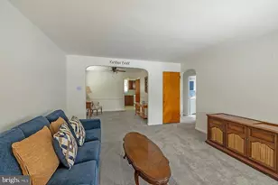 915 Borbeck Ave, Philadelphia, PA 19111 - Photo 12