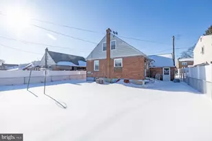 915 Borbeck Ave, Philadelphia, PA 19111 - Photo 8