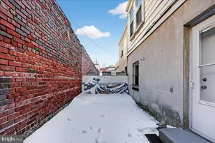 409 E George St, Philadelphia, PA 19125 - Photo 42